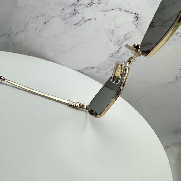 New MIU MIU Sunglasses - Picture 15 of 16